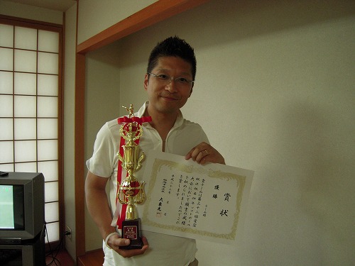 s-優勝トロフィー.jpg